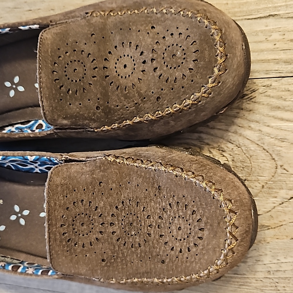 Sketches - Womens Moccasins - Picture 3 of 5